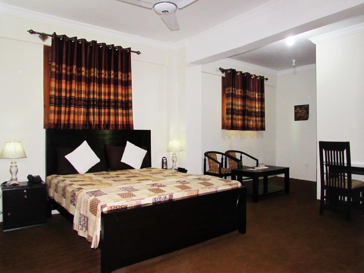 Stargaze Hotel & Apartment Abbottabad Extérieur photo